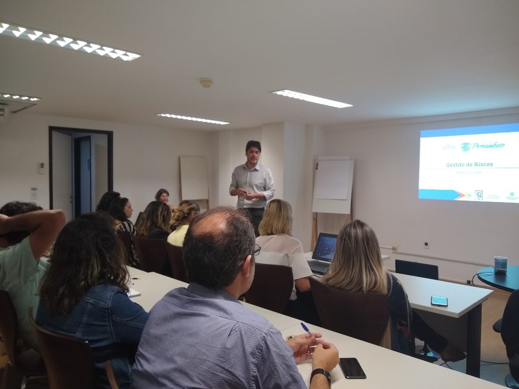 Cursos da Escola de Controle Interno capacitam mais de 50 servidores do Estado