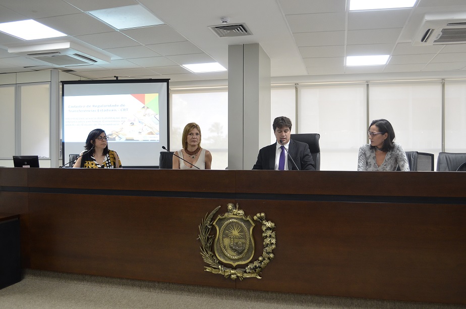 Sistema de regularidade de transferências é apresentado na Alepe