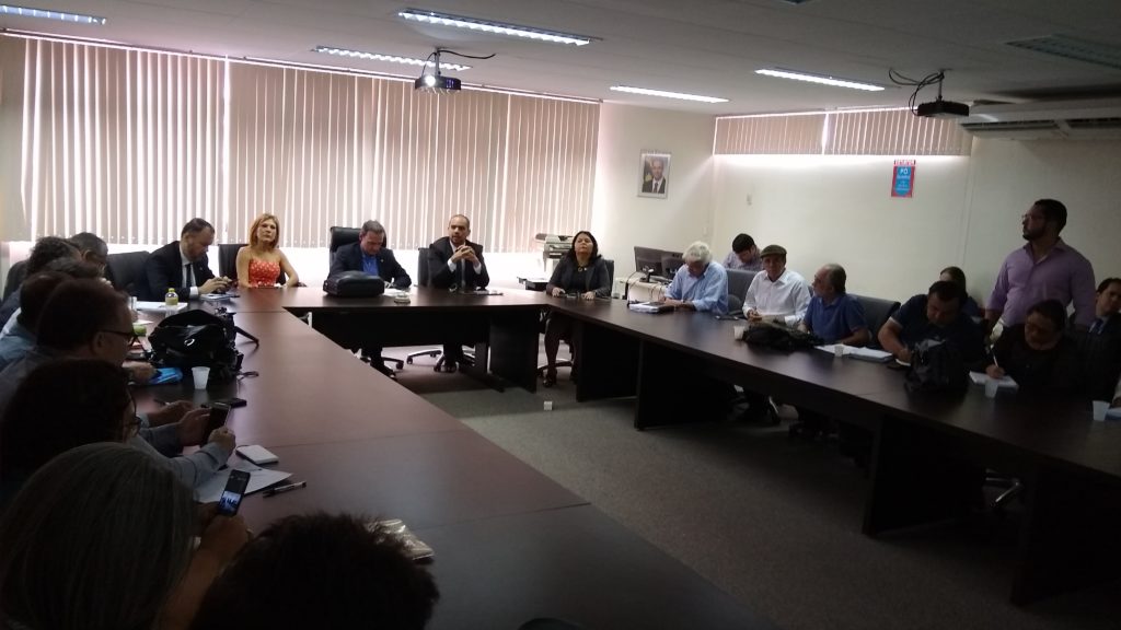 SCGE apresenta cenário econômico e fiscal de Pernambuco em primeira reunião da Mesa de Negociação Permanente 2019