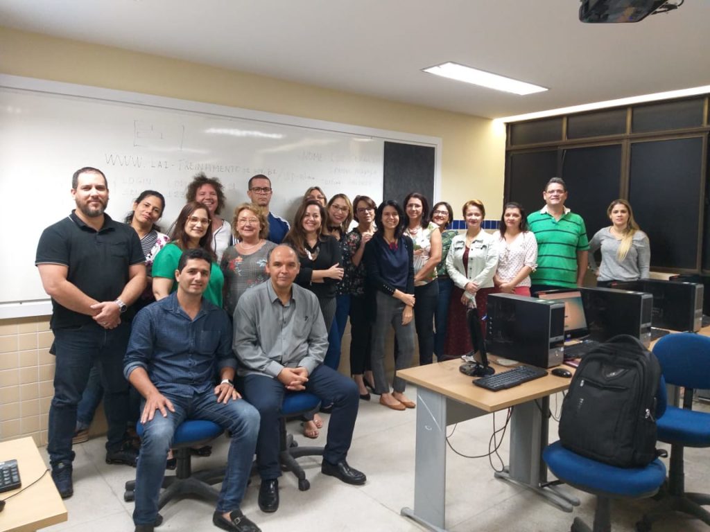 SCGE capacita servidores para atualização do novo portal da LAI