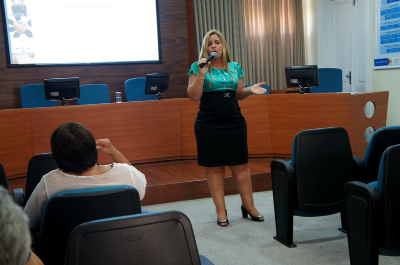 SCGE Orienta sobre assédio moral